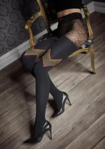 ELEGANCKIE RAJSTOPY Z BŁYSZCZĄCYM WZOREM GUCCI G48 MARILYN